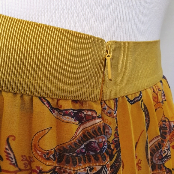 VERONIKA MAINE Pleated Maxi Skirt with Paisley Print Size 14 - Picture 5 of 6